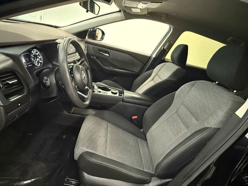 Used 2023 Nissan Rogue SV AWD/4WD image 16