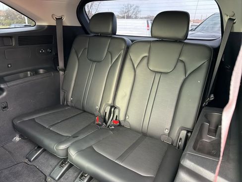 Used 2025 Kia Sorento EX w/ Panoramic Sunroof Package image 7