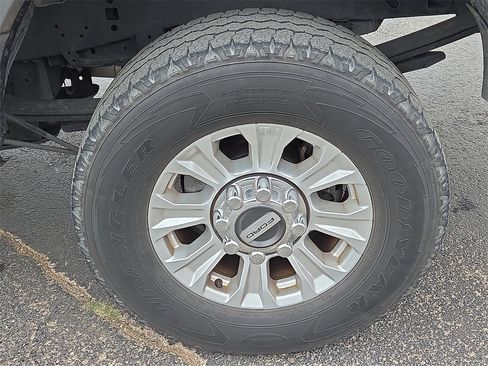 Certified 2022 Ford F250 XL w/ STX Appearance Package image 17