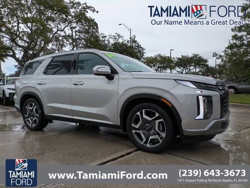 Used 2024 Hyundai Palisade Limited image 1