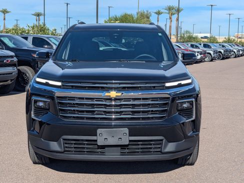 Certified 2025 Chevrolet Traverse LT image 9