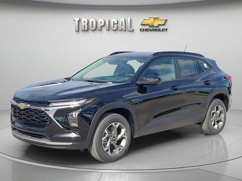 New 2026 Chevrolet Trax LT image 1