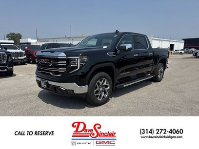 New 2026 GMC Sierra 1500 SLT w/ SLT Premium Package