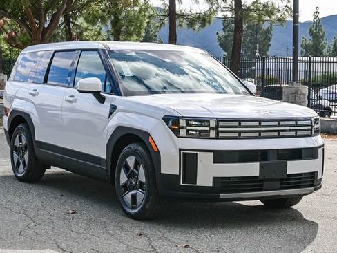 New 2026 Hyundai Santa Fe SE image 3