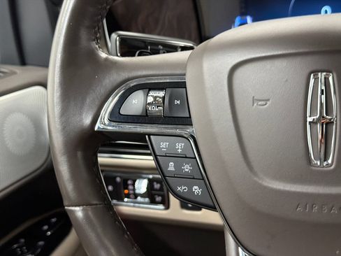 Certified 2023 Lincoln Navigator Reserve AWD/4WD image 25