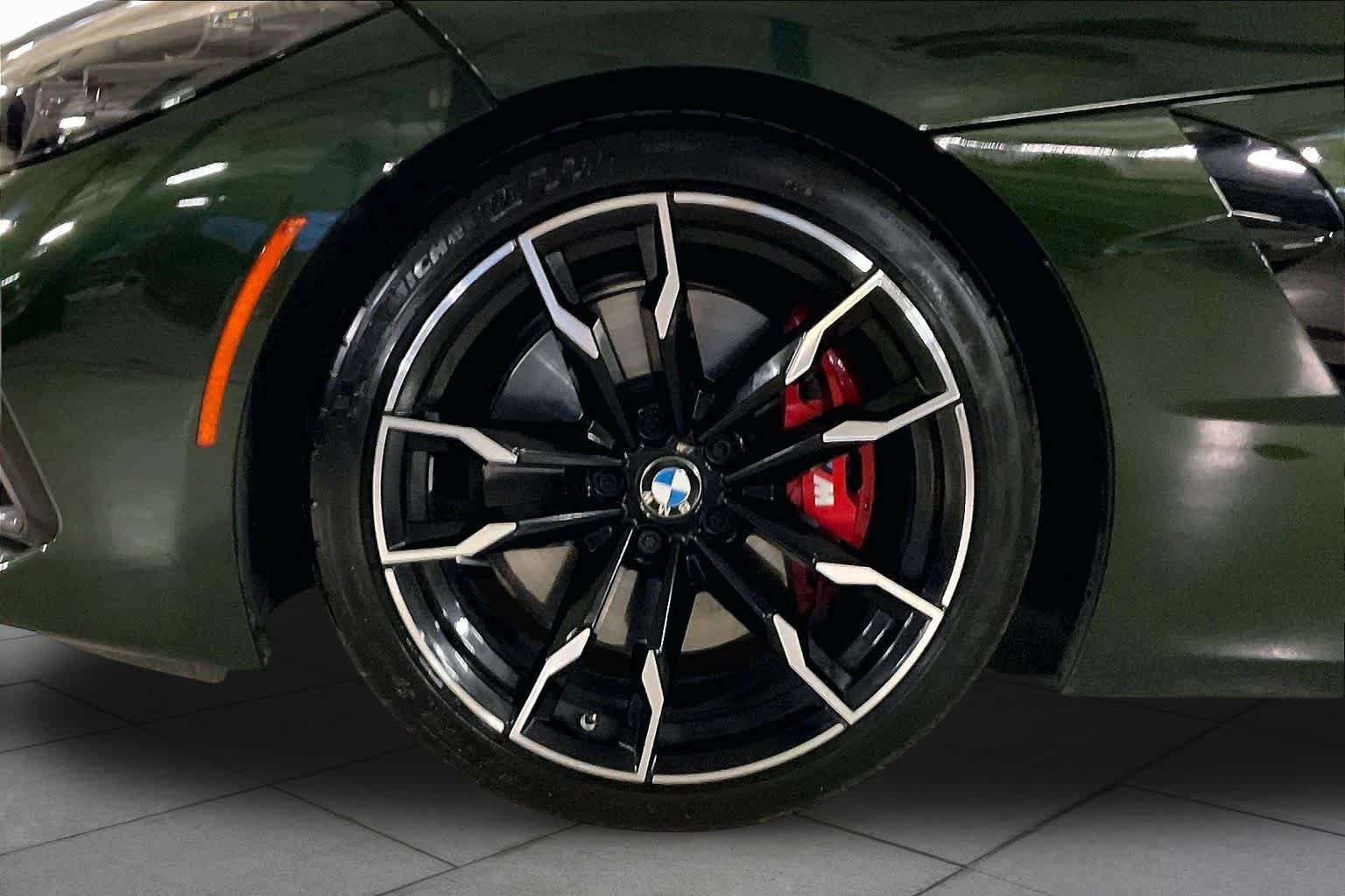 Used 2025 BMW Z4 M40i w/ Edition RWD image 10
