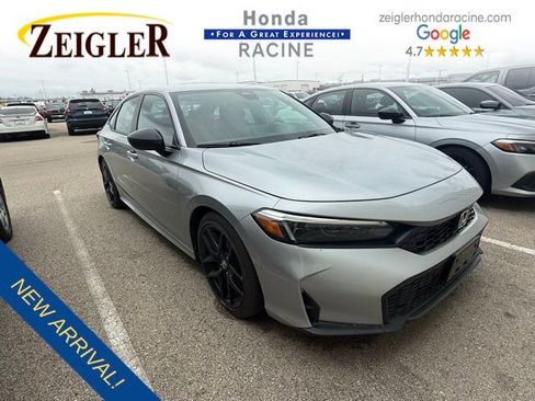 Used 2025 Honda Civic Sport image 1