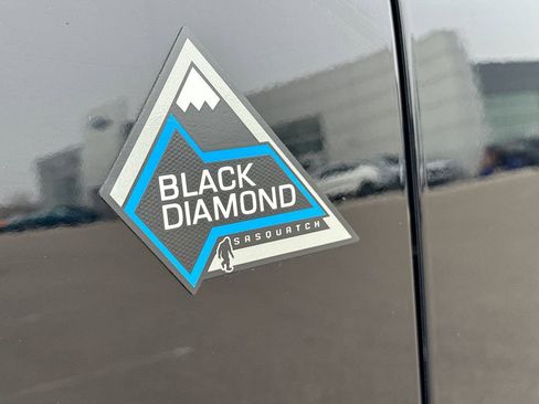 Certified 2023 Ford Bronco Black Diamond w/ Sasquatch Package AWD/4WD image 21