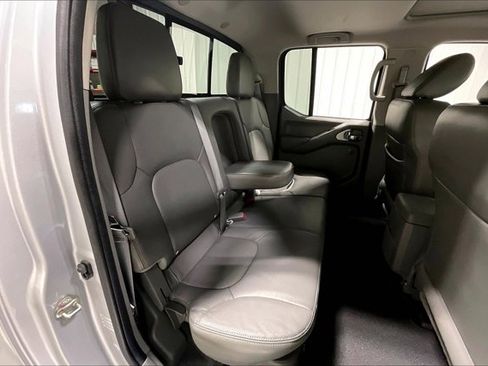 Used 2019 Nissan Frontier SL image 27