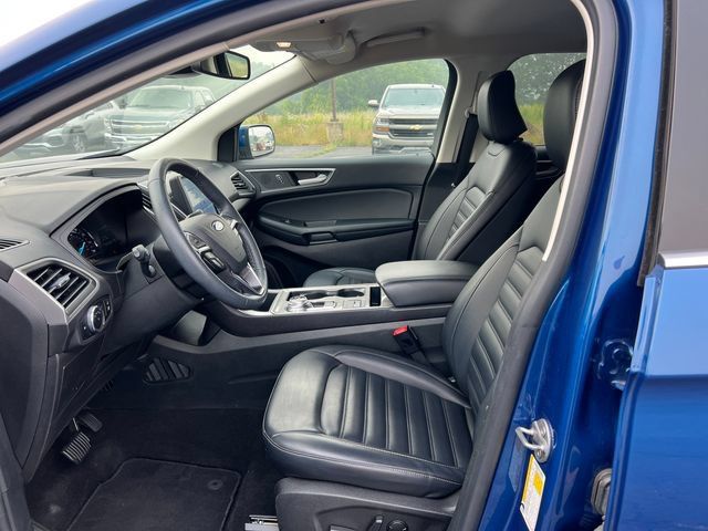 Used 2024 Ford Edge SEL w/ Convenience Package AWD/4WD image 4