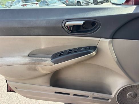 Used 2010 Honda Civic LX image 7