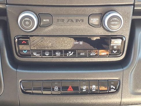 Used 2025 RAM ProMaster 2500 w/ Safety Group image 8