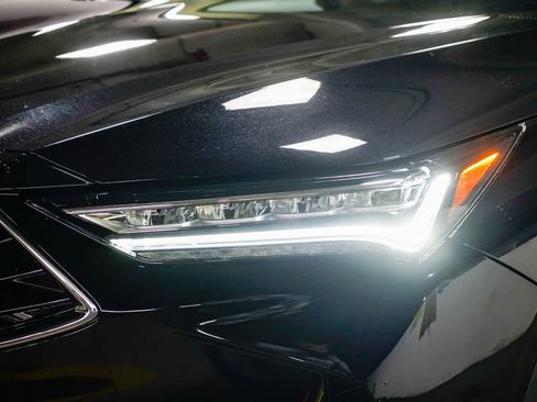 Used 2025 Acura MDX FWD w/ Technology Package image 8