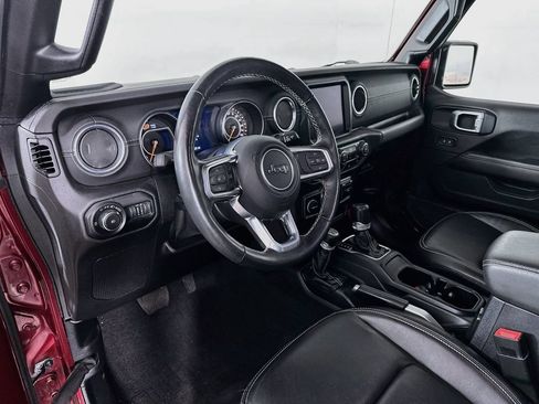 Used 2021 Jeep Wrangler Unlimited Sahara AWD/4WD image 14