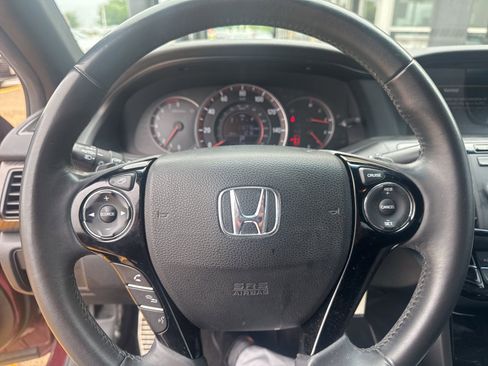 Used 2016 Honda Accord Sport image 16