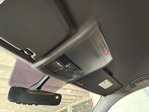 Used 2022 Volkswagen Atlas Cross Sport SE w/ Black Wheel Package image 56