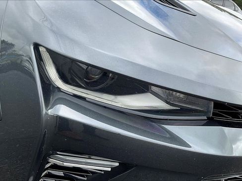 Used 2018 Chevrolet Camaro SS RWD image 33