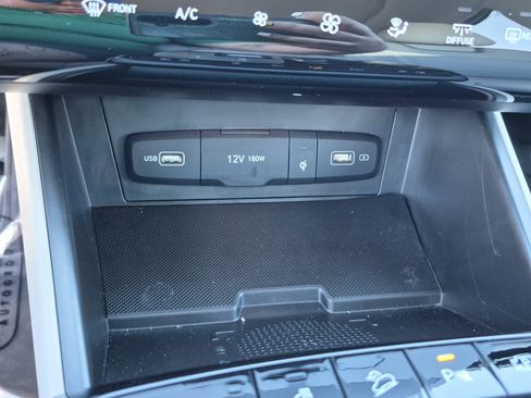 Certified 2023 Hyundai Tucson Limited AWD/4WD image 27