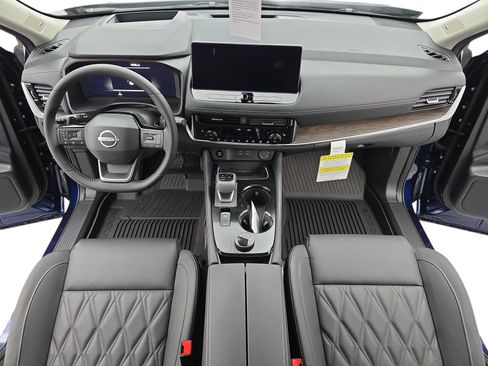 New 2026 Nissan Rogue Platinum w/ Platinum Premium Package image 9