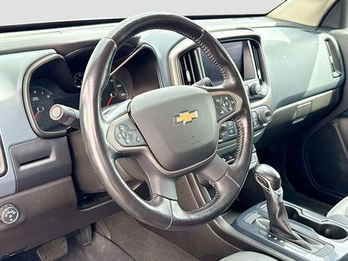Used 2022 Chevrolet Colorado Z71 RWD image 11
