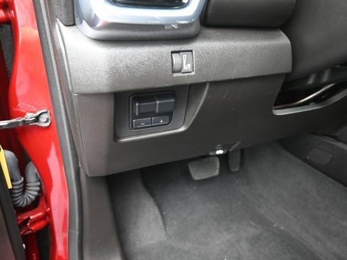 Used 2024 GMC Canyon Elevation w/ Convenience Package RWD image 13