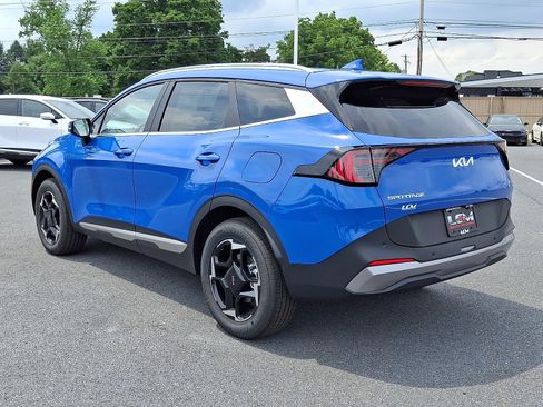 New 2026 Kia Sportage EX AWD/4WD image 4