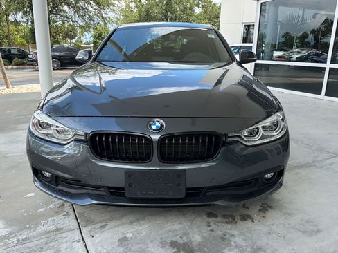 Used 2016 BMW 320i xDrive Sedan AWD/4WD image 6