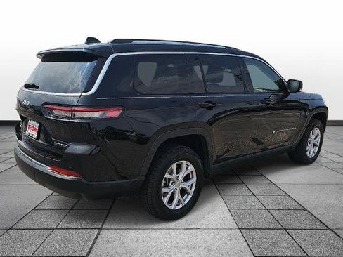 Used 2022 Jeep Grand Cherokee L Limited AWD/4WD image 5
