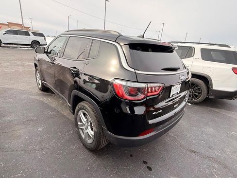 Used 2024 Jeep Compass Latitude image 7