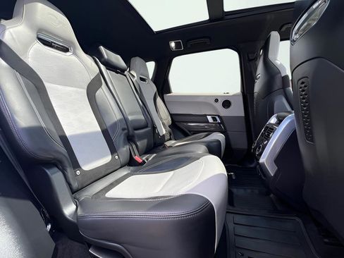 Used 2019 Land Rover Range Rover Sport SVR AWD/4WD image 31