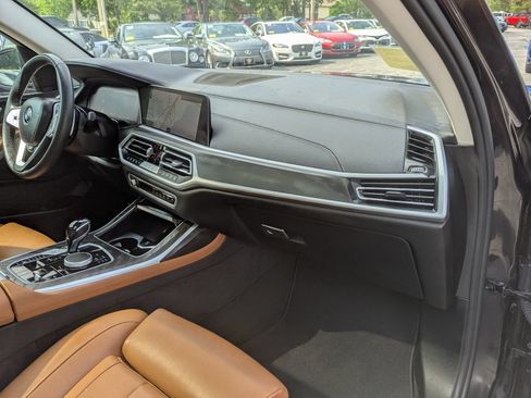 Used 2022 BMW X7 xDrive40i w/ Luxury Seating Package AWD/4WD image 38
