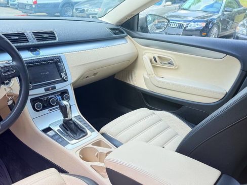 Used 2012 Volkswagen CC Sport image 26