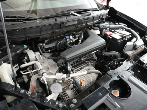 Used 2020 Nissan Rogue S image 53