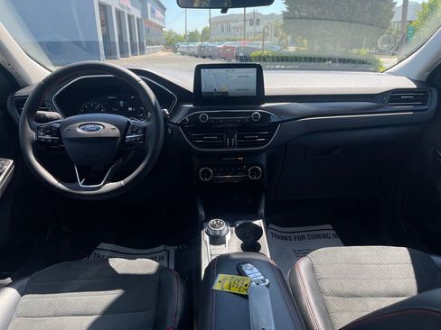 Used 2022 Ford Escape SEL w/ SEL Stealth AWD Package image 19