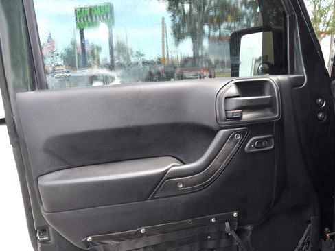 Used 2011 Jeep Wrangler Sport AWD/4WD image 24