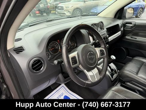 Used 2017 Jeep Compass High Altitude AWD/4WD image 10