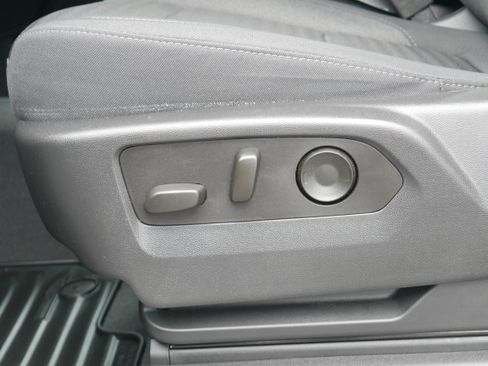 Certified 2023 Chevrolet Silverado 1500 Custom AWD/4WD image 14