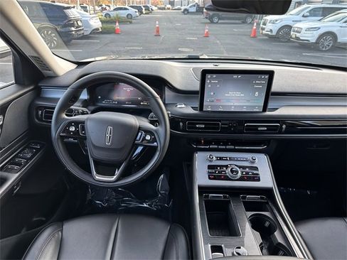Certified 2024 Lincoln Aviator Premiere w/ Premium Package image 13
