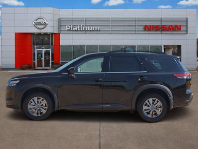 New 2026 Nissan Pathfinder SV
