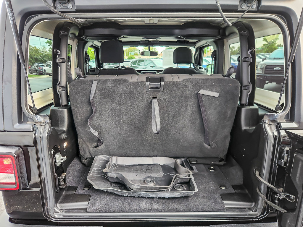 Used 2018 Jeep Wrangler Sport AWD/4WD image 15