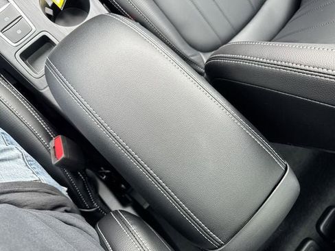 New 2026 Ford Escape SE w/ PHEV Premium Package FWD image 21
