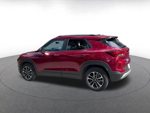 Used 2025 Chevrolet TrailBlazer LT image 10