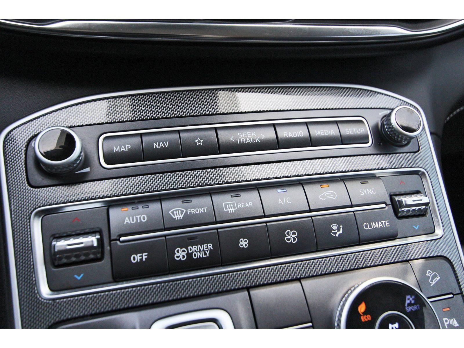 Used 2023 Hyundai Santa Fe Limited AWD/4WD image 29