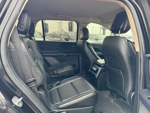 Certified 2020 Lincoln Aviator Reserve image 13