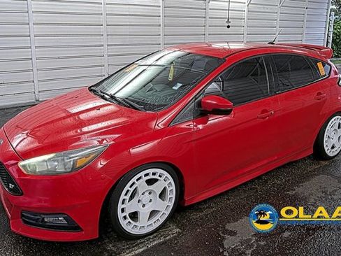 Used 2016 Ford Focus ST FWD image 1