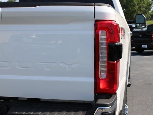 New 2026 Ford F250 Lariat w/ Lariat Ultimate Package AWD/4WD image 24