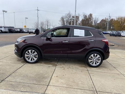 Used 2018 Buick Encore Preferred image 6