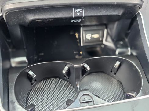 Used 2020 Mercedes-Benz E 350 Sedan image 39