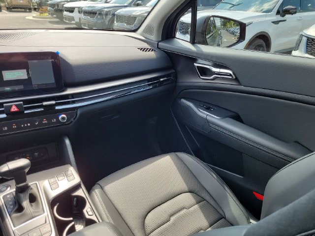 New 2026 Kia Sportage SX FWD image 9