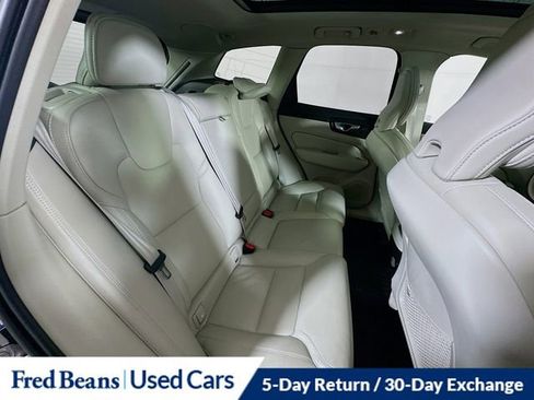 Used 2023 Volvo XC60 B5 Ultimate w/ Climate Package image 30